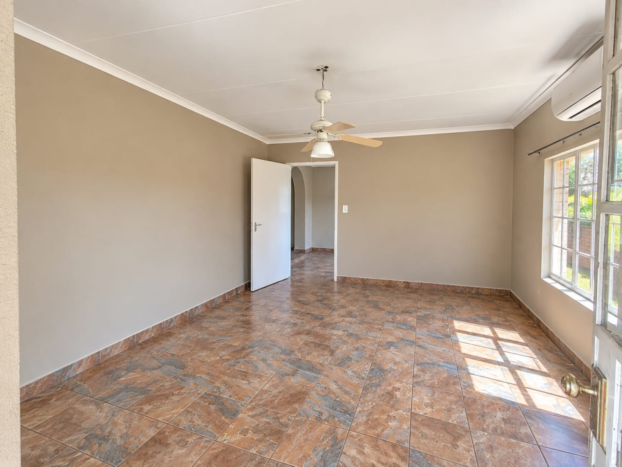 4 Bedroom Property for Sale in Olifantshoek Northern Cape